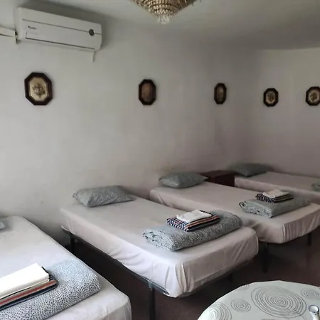 Habitación en casa particular 10-46-1- Комната В Квартире Для 4 Человек В Аликанте